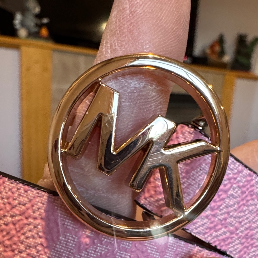 Michael Michael Kors Pink Belt with Gold Logo Buckle - Picture 2 of 10